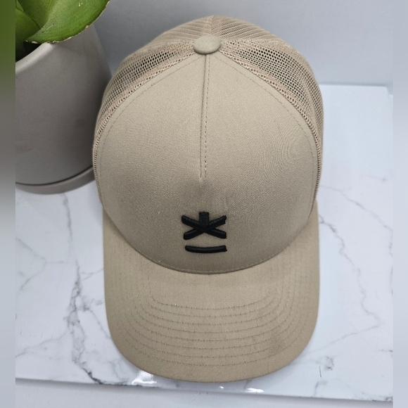 Lumino | black embroidered logo tan cream sporty trucker hat | unisex - Picture 3 of 9